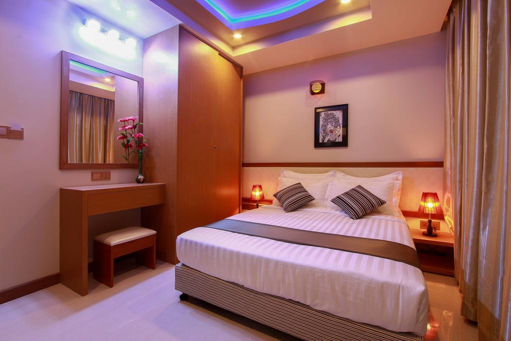 Casa de hóspedes Season Holidays At With Transfer 4*