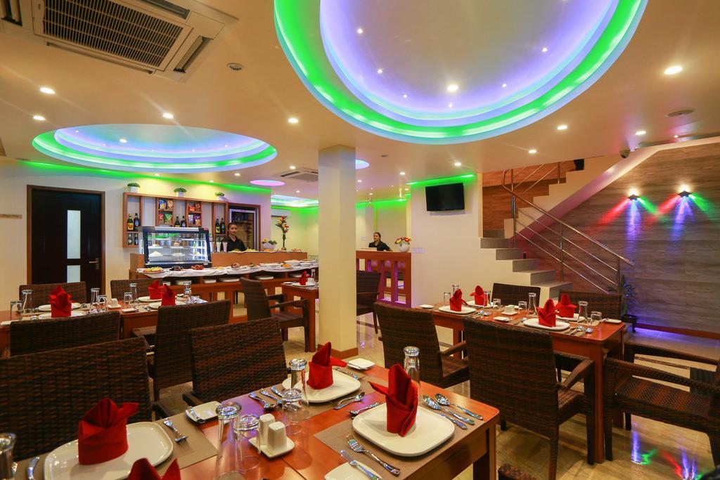 Season Holidays At With Transfer गेस्ट हाउस 4*